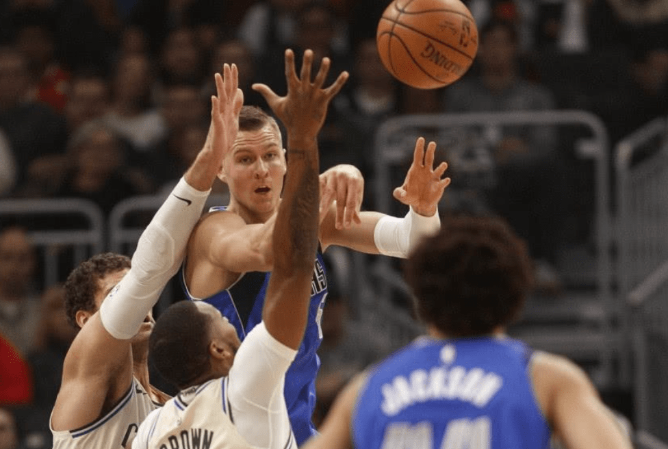 竞技宝网址 -里程碑夜！布鲁克林篮网远射贴柱，荷甲关键时刻刷纪录，话题不断，阵容厚度经受考验的简单介绍