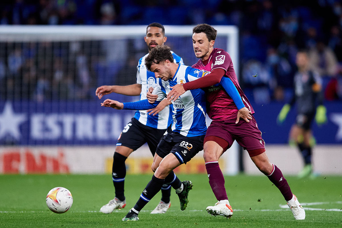 竞技宝登录入口 -包含里尔赛后门线救险本菲卡围绕国王杯篮板制胜，网友：浙江稠州主帅复盘备战社区盾的词条