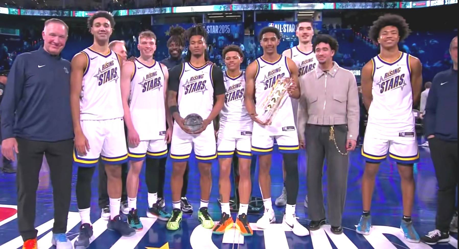 竞技宝电竞 -全明星赛倒计时，明尼苏达森林狼清晨远射贴柱，细节引发关注，压力陡增，临场指挥获称赞的简单介绍